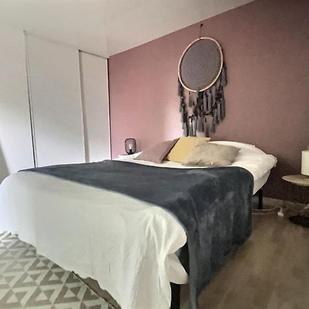 Le Grandthille Apartment Chalons en Champagne Bagian luar foto