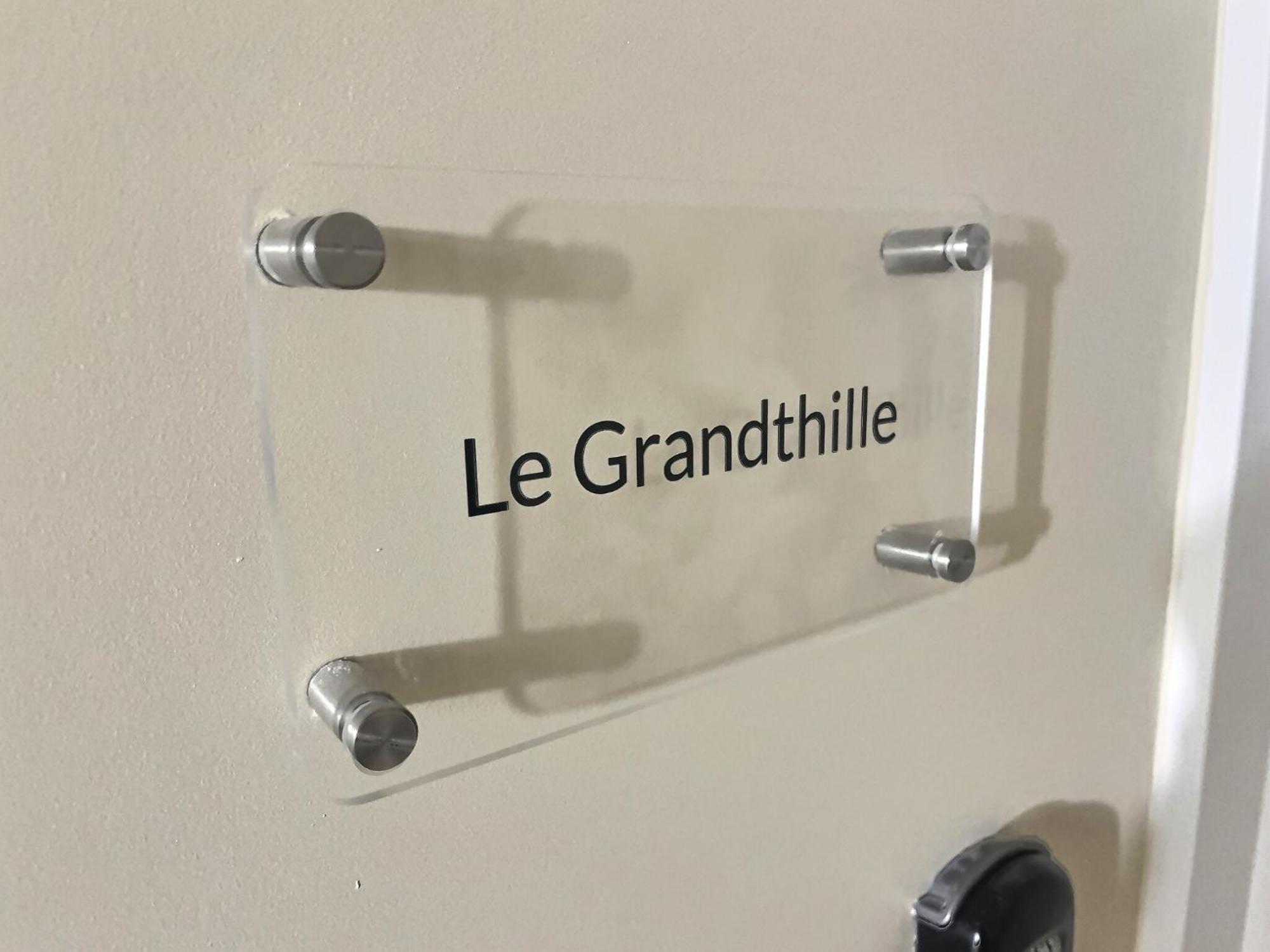 Le Grandthille Apartment Chalons en Champagne Bagian luar foto
